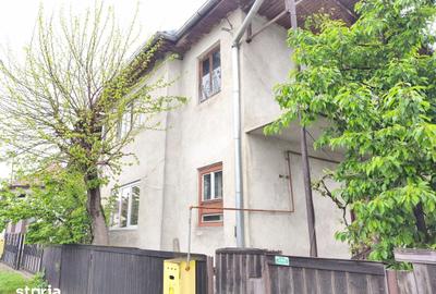 Casă cu 4 camere cu Teren 100 Mp în Central - 2