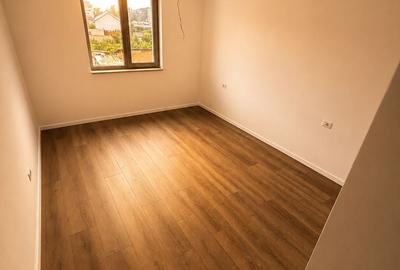 Apartament cu 2 camere decomandat în Parc Zăvoi - 2