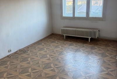 Apartament cu 3 camere decomandat în Exterior Vest - 5