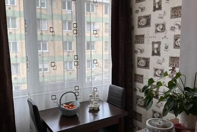 Apartament cu 2 camere semidecomandat în 7 Noiembrie - 2