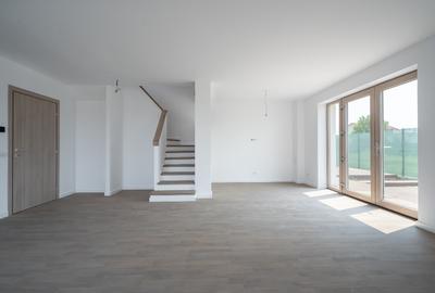 Duplex cu 4 camere cu Teren 250 Mp în Central - 8