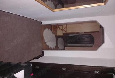 Apartament cu 3 camere semidecomandat în Noua - 2