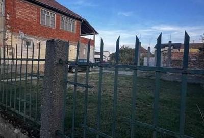 Casă individuală cu 5 camere cu Canalizare în Solidarității - 2