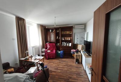 Apartament cu 2 camere decomandat în Dristor