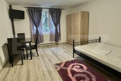 Garsoniera de vanzare - Etaj 1 - Mobilata - Zona Burdujeni Garsoniera de vanzare - Etaj 1 - Mobilata - Zona Burdujeni - 2