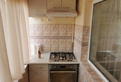 Apartament cu 3 camere decomandat în Central - 2