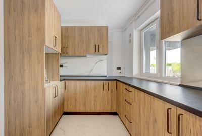 Apartament cu 3 camere decomandat în Vest - 1