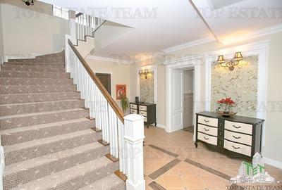 Spațiu comercial, de 1,093.1099853516 mp, în Central - 4