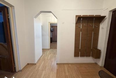 Apartament cu 3 camere decomandat în Central - 9