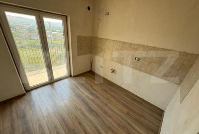 Apartament 3 camere, 80 mp, curte si garaj, Micro - 4