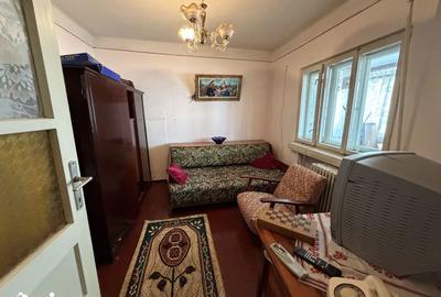 Casă cu 6 camere cu Teren 395 Mp în Central - 9