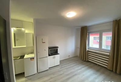 Garsoniera vand sau inchiriez. UMT - 2