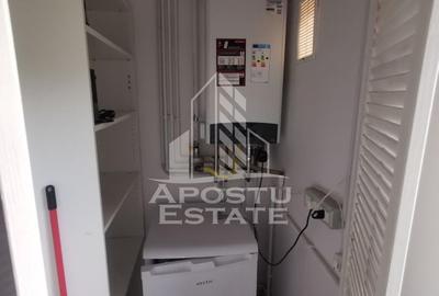 Apartament cu 3 camere, 2balcoane,2 bai, complex, centrala proprie,AC - 3