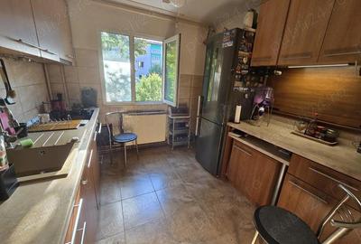 Re?i?a, apartament 4 camere, 100 mp, etaj 2, zona Micro II - 12