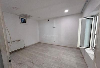 Bocsa Montana, Casa cu Teren si Garaj - 15