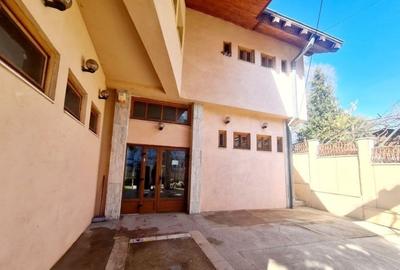 Casă individuală cu 12 camere cu Garaj în Inel II - 12