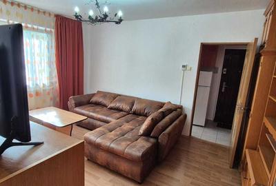Apartament cu 2 camere semidecomandat în Florilor - 1