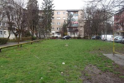 Teren Construcții intravilan de 1593 mp, în Gojdu - 2