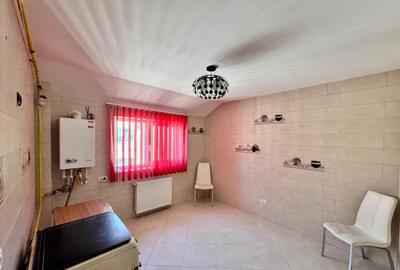 Apartament Cu 2 camere Decomandate Zona Burdujeni - 1