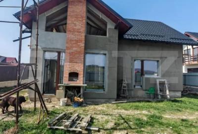 Casă cu 5 camere cu Garaj în Tărlungeni - 2