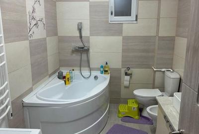 Apartament cu 2 camere decomandat în Pielești - 3