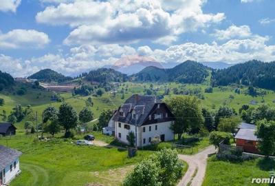 Casă cu 7 camere cu Teren 1288 Mp în Fundata - 7