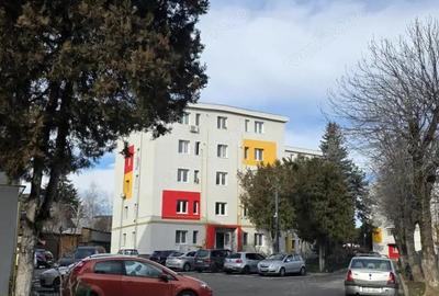 Apartament 3 camere Centru Valenii de Munte | Cartier modernizat in 2024 - 2