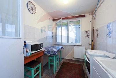 3 camere, 2 balcoane si 1 beci - Strada de Mijloc - BRASOV - 3