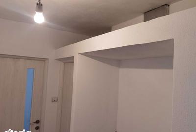 Apartament cu 2 camere semidecomandat în Govândari