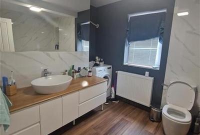 Casa P+M, teren 291 mp,  pretabila - clinica,cabinete, locuinta - 4