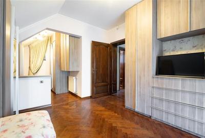 RECO Vila cu 5 camere str. Apateului- zona Nufarul - 26