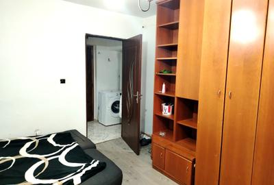 Garsonieră decomandată, mobilată în Dumbrava 2 - 3