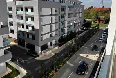 Apartament cu 2 camere semidecomandat în Băneasa