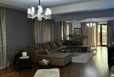 Casă individuală cu 5 camere în Trivale