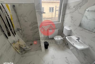 Casă cu 10 camere cu Teren 300 Mp în Central - 5