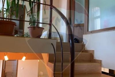 Casa de vanzare in centrul vechi - 10