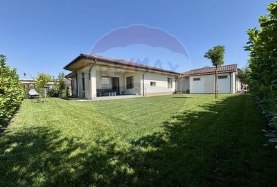 Casă cu 4 camere cu Teren 500 Mp în Corbeanca