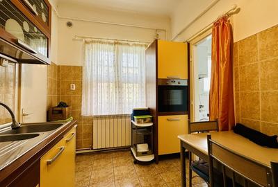 Apartament cu 3 camere semidecomandat, mobilat în Andrei Mureșanu - 4