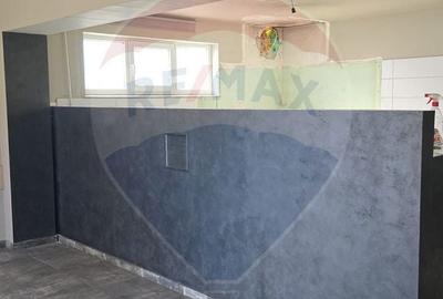 Casă cu 8 camere cu Teren 1300 Mp în Gălănești - 5