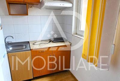 Garsonieră decomandată în Central - 4