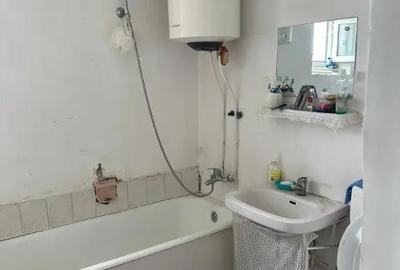 Apartament cu 4 camere decomandat în Peco - 5