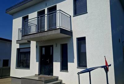 Casa individuala de vanzare LANISTE Burdujeni Strada Dimitrie Loghin