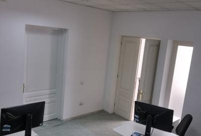 Cladire de birouri central, design deosebit, stare foarte buna, 258mp Cladire de birouri central, design deosebit, stare foarte buna, 258mp - 8