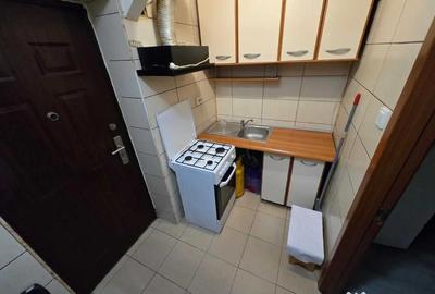 Garsonieră în Apărătorii Patriei - 8