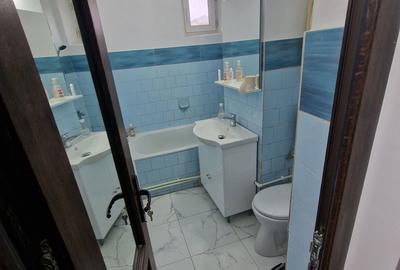 Garsonieră decomandată în Central - 2