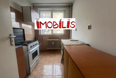 Apartament cu 3 camere semidecomandat în Apusului - 8