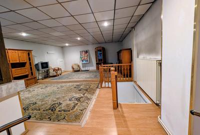 Obor,robusta,caramida,strada frumoasa cu case noi,139mp,aproape metrou,5 camere - 5