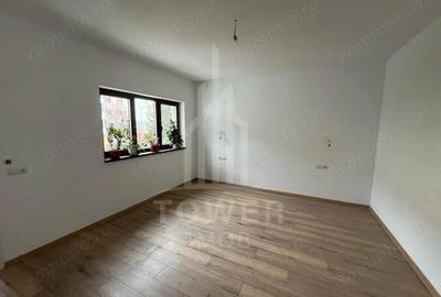 Casa noua cu 8 camere, 5 bai ?i curte 220 mp utili 480.000 - 6