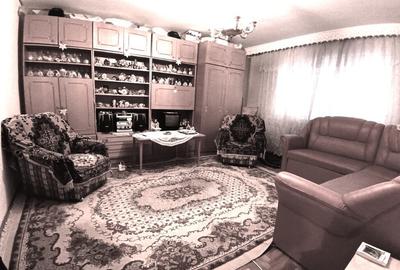 Apartament cu 3 Camere Decomandat in George Enescu - 9