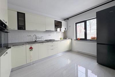 Casa la sol 3 camere,  zona buna, Valu lui Traian, - 6